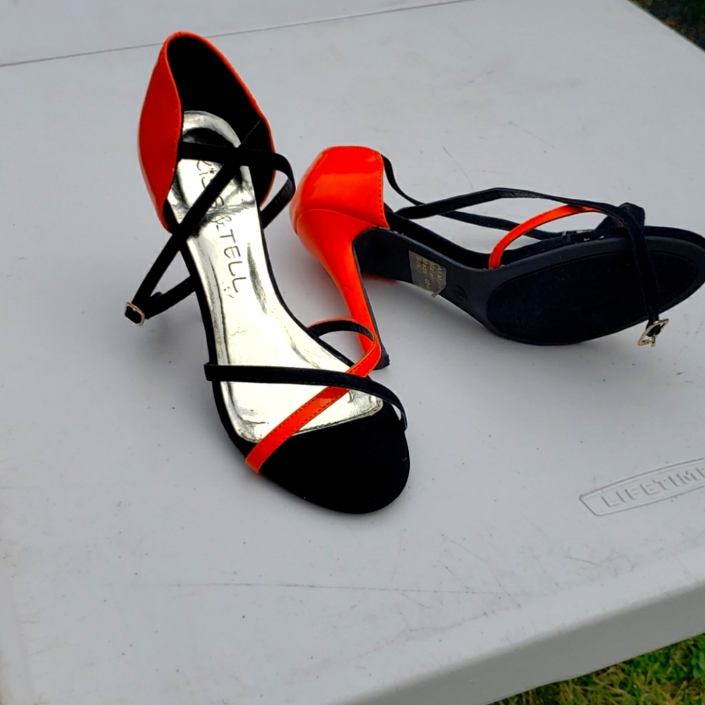 Kiss&Tell,Black and Orange Size 6 heels